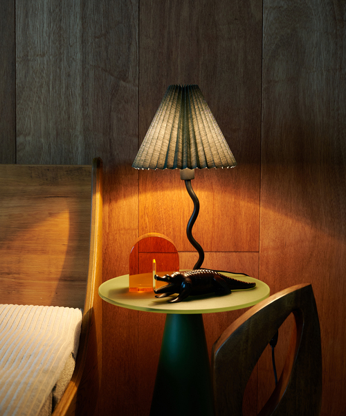 journal standard Furniture (ジャーナルスタンダードファニチャー)の「WAVY TABLE LAMP COLOR ウェービー テーブル ランプ(照明・レディース・グリーン・FREE)」の18枚目の写真