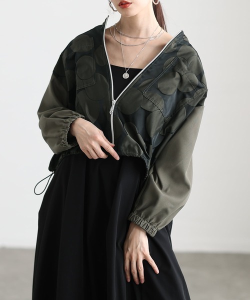 Sawa a la mode(サワアラモード)の「ドットショートブルゾン(ブルゾン・レディース・カーキ・FREE)」の1枚目の写真