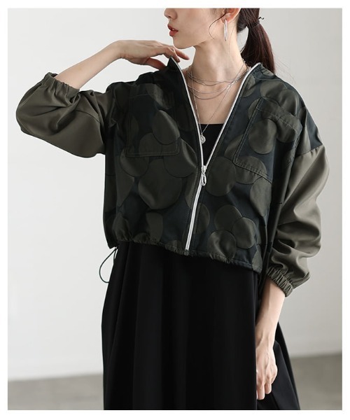 Sawa a la mode(サワアラモード)の「ドットショートブルゾン(ブルゾン・レディース・カーキ・FREE)」の18枚目の写真