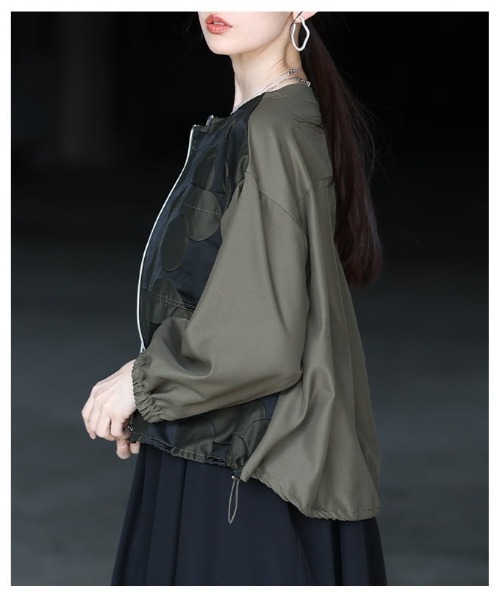Sawa a la mode(サワアラモード)の「ドットショートブルゾン(ブルゾン・レディース・カーキ・FREE)」の12枚目の写真