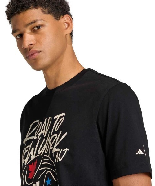 adidas(アディダス)の「【別注】アディダス adidas FIFA WC ロード・トゥ・NY NJ グラフィック Tシャツ 限定コラボ(Tシャツ/カットソー・メンズ・ホワイト/ダークブルー/ブラック・S/M/L/LL/3L)」の14枚目の写真
