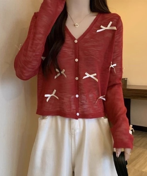 Alvia(アルビア)の「リボン付きカーディガン(カーディガン/ボレロ・レディース・ブラック/ホワイト/レッド・M)」の20枚目の写真