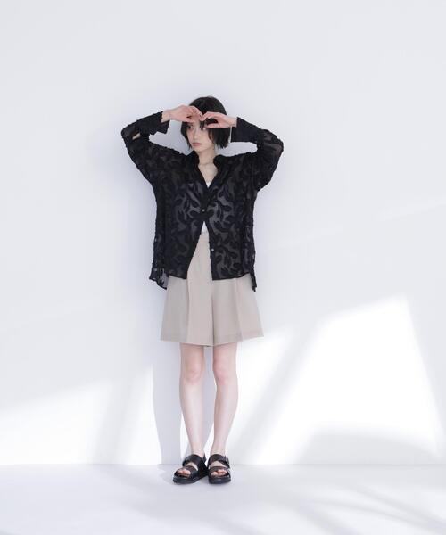 NATURAL BEAUTY BASIC（ナチュラルビューティーベーシック）の「カットジャガードシアーシャツ（シャツ/ブラウス・レディース・ピンク/オフホワイト/ブラック・ﾌﾘ-）」の5枚目の写真