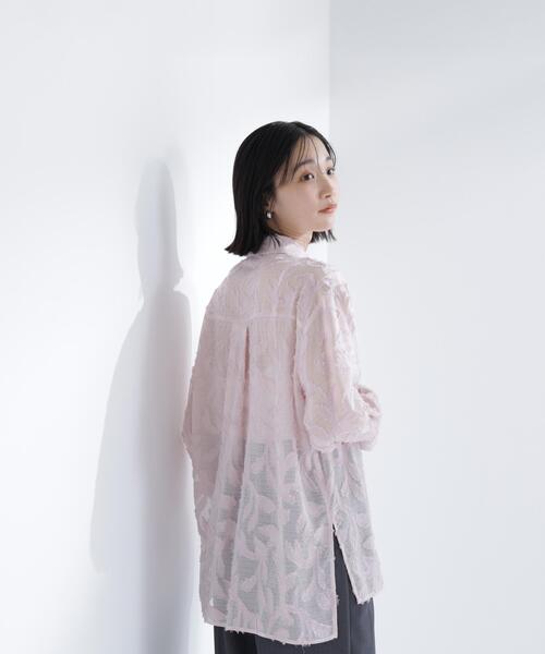 NATURAL BEAUTY BASIC(ナチュラルビューティーベーシック)の「カットジャガードシアーシャツ(シャツ/ブラウス・レディース・ピンク/オフホワイト/ブラック・フリ-)」の10枚目の写真