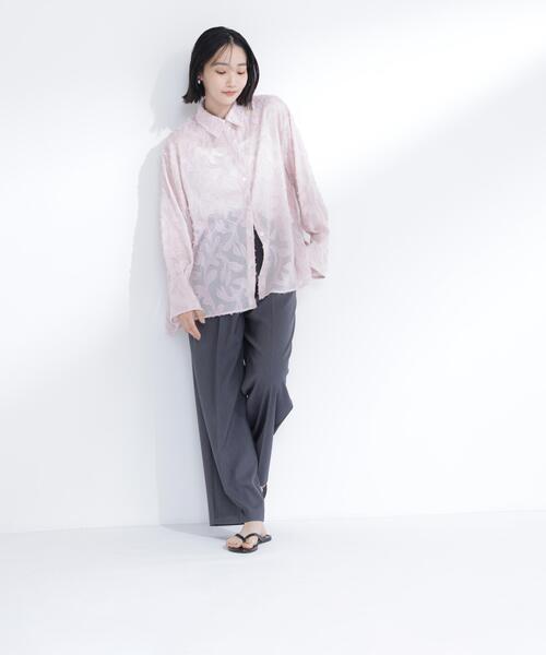 NATURAL BEAUTY BASIC(ナチュラルビューティーベーシック)の「カットジャガードシアーシャツ(シャツ/ブラウス・レディース・ピンク/オフホワイト/ブラック・フリ-)」の11枚目の写真