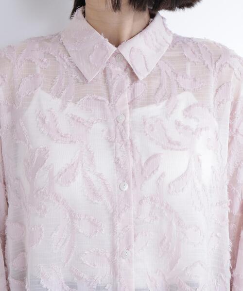 NATURAL BEAUTY BASIC(ナチュラルビューティーベーシック)の「カットジャガードシアーシャツ(シャツ/ブラウス・レディース・ピンク/オフホワイト/ブラック・フリ-)」の9枚目の写真