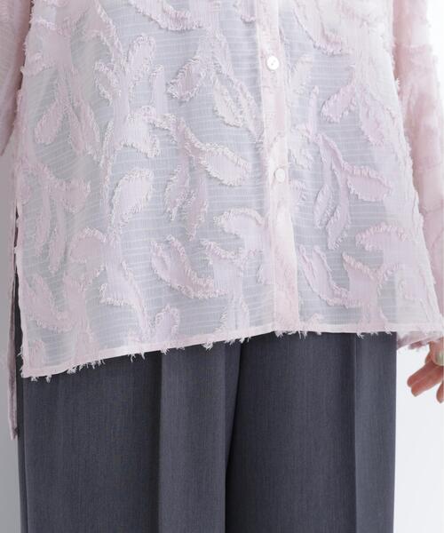 NATURAL BEAUTY BASIC（ナチュラルビューティーベーシック）の「カットジャガードシアーシャツ（シャツ/ブラウス・レディース・ピンク/オフホワイト/ブラック・ﾌﾘ-）」の12枚目の写真
