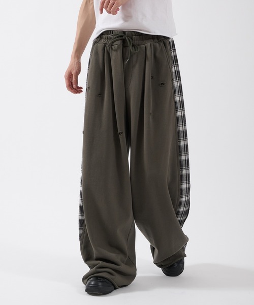 Perushu(ペルーシュ)の「SIDE CHECKLINE WIDE SWEAT PANTS/サイドチェックラインワイドスウェットパンツ(スウェットパンツ・メンズ・モスグリーン/ボルドー/ブルーグレー・MEDIUM/LARGE)」の2枚目の写真