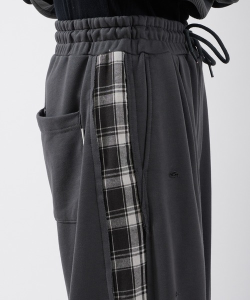 Perushu(ペルーシュ)の「SIDE CHECKLINE WIDE SWEAT PANTS/サイドチェックラインワイドスウェットパンツ(スウェットパンツ・メンズ・モスグリーン/ボルドー/ブルーグレー・MEDIUM/LARGE)」の19枚目の写真