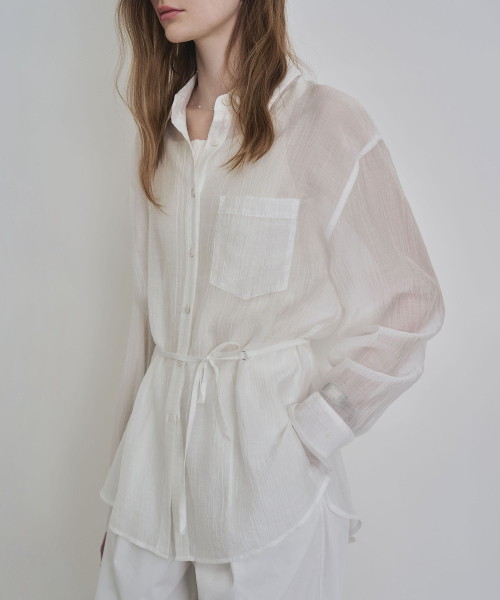 COSTUME O’CLOCK(コスチュームオクロック)の「ベルト付きシースルーシャツ 3カラー COWSH002(シャツ/ブラウス・レディース・スカイブルー/チャコール/ホワイト・F)」の4枚目の写真