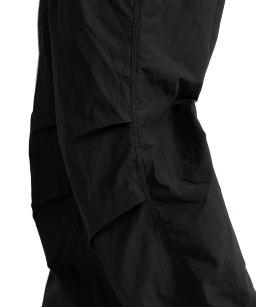 WHILE(ワイル)の「ロングバルーンクライミングパンツ (COAL BLACK)(スウェットパンツ・レディース・その他・SMALL/MEDIUM/LARGE)」の6枚目の写真
