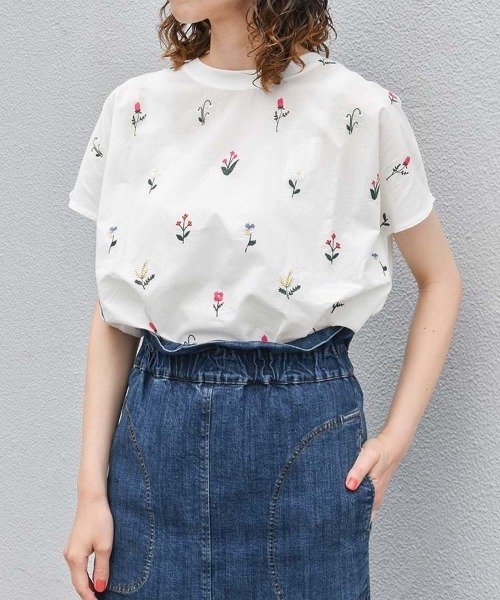 Bleu Bleuet(ブルーブルーエ)の「プチフラワー刺繍Tシャツ(Tシャツ/カットソー・レディース・チャコール/ホワイト・FREE)」の14枚目の写真