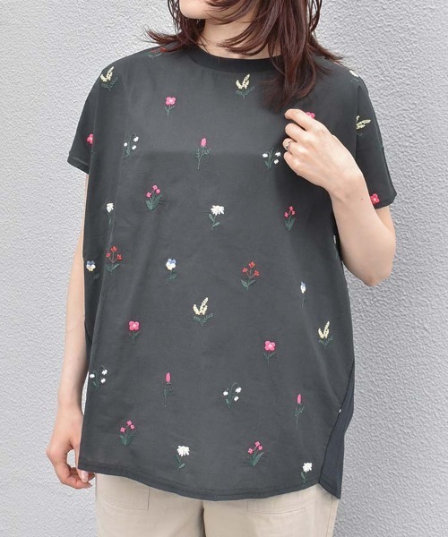 Bleu Bleuet(ブルーブルーエ)の「プチフラワー刺繍Tシャツ(Tシャツ/カットソー・レディース・チャコール/ホワイト・FREE)」の22枚目の写真