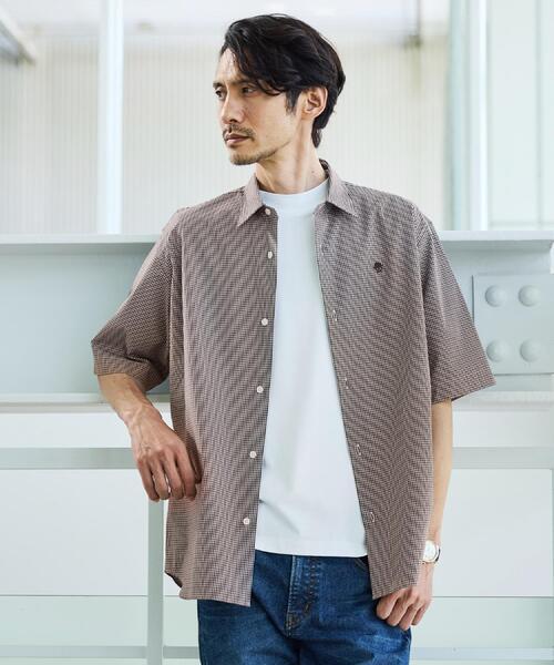 TAKEO KIKUCHI(タケオキクチ)の「ワンポイント 半袖ギンガムチェックシャツ(シャツ/ブラウス・メンズ・ブラウン系その他2/ライトグレー系1/ブラック系1・01/05/04/03/02)」の1枚目の写真