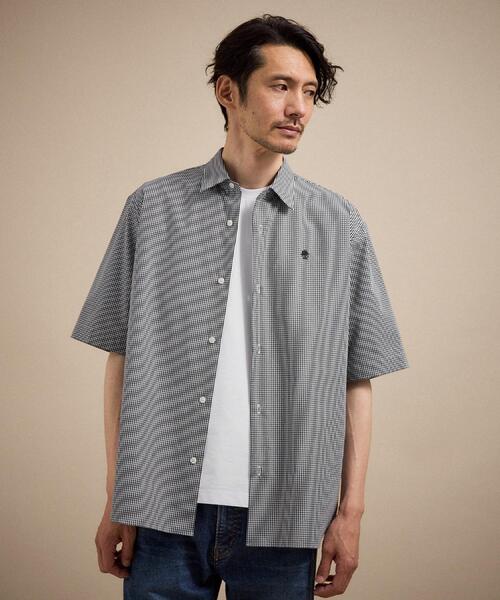 TAKEO KIKUCHI(タケオキクチ)の「ワンポイント 半袖ギンガムチェックシャツ(シャツ/ブラウス・メンズ・ブラウン系その他2/ライトグレー系1/ブラック系1・01/05/04/03/02)」の4枚目の写真