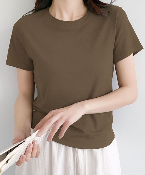 LOWO(ロワ)の「【シルクタッチ / 伸縮性】吸湿性に優れたリヨセル素材。ベーシックTシャツ(M・L)(Tシャツ/カットソー・レディース・イエロー/ピンク/グレー/ホワイト/ブラック/ブラウン/ブルー・L/M)」の4枚目の写真