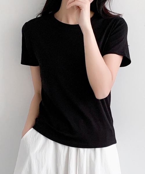 LOWO(ロワ)の「【シルクタッチ / 伸縮性】吸湿性に優れたリヨセル素材。ベーシックTシャツ(M・L)(Tシャツ/カットソー・レディース・イエロー/ピンク/グレー/ホワイト/ブラック/ブラウン/ブルー・L/M)」の14枚目の写真