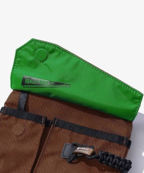 AS2OV(アッソブ)の「【AS2OV/アッソブ】 330×1000D CORDURA STANDARD SERIES SACOCHE / サコッシュ(ショルダーバッグ・メンズ・ネイビー/キャメル/チョコ/カーキ/ブラック/グレー・FREE)」の12枚目の写真