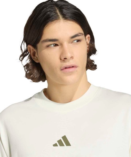 adidas(アディダス)の「adidas アディダス バービージ スクリプト オーバーサイズ グラフィック Tシャツ(Tシャツ/カットソー・メンズ・ダークグレー/オフホワイト・S/M/L/LL/3L)」の5枚目の写真