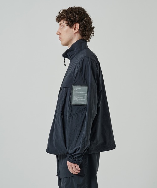 N.HOOLYWOOD(N.ハリウッド)の「【N.HOOLYWOOD】9251-BL04-003 STAND COLLAR BLOUSON(ブルゾン・メンズ・ブラック/ダークグレー・40/38/36)」の3枚目の写真