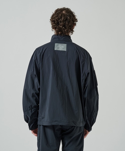 N.HOOLYWOOD(N.ハリウッド)の「【N.HOOLYWOOD】9251-BL04-003 STAND COLLAR BLOUSON(ブルゾン・メンズ・ブラック/ダークグレー・40/38/36)」の4枚目の写真