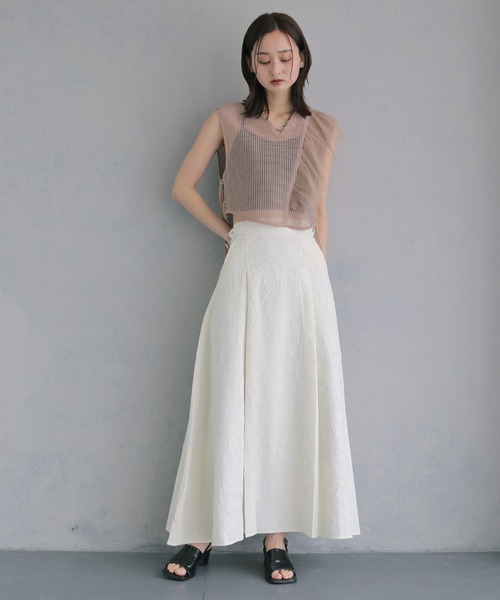 &g'aime（アンジェム）の「【&ｇ'aime 】シワ加工フレアスカート　Crinkle Flared Skirt（スカート・レディース・アイボリー/ブラック・FREE）」の9枚目の写真