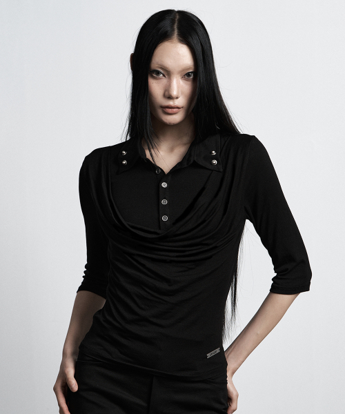 as you are(アズユーアー)の「カウルネックハーフスリーブカラーTシャツブラック(ポロシャツ・レディース・その他・OS)」の2枚目の写真