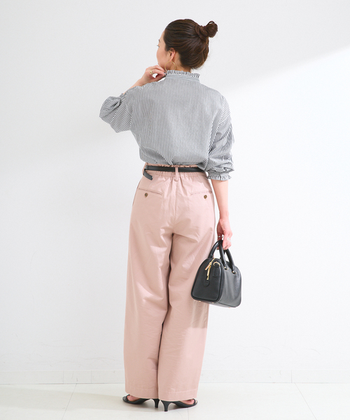 B.C STOCK(ベーセーストック)の「《追加8》【WEB限定】手洗い可 / スタンドフリルブラウス(シャツ/ブラウス・レディース・ネイビー/ブラック系その他・FREE)」の5枚目の写真