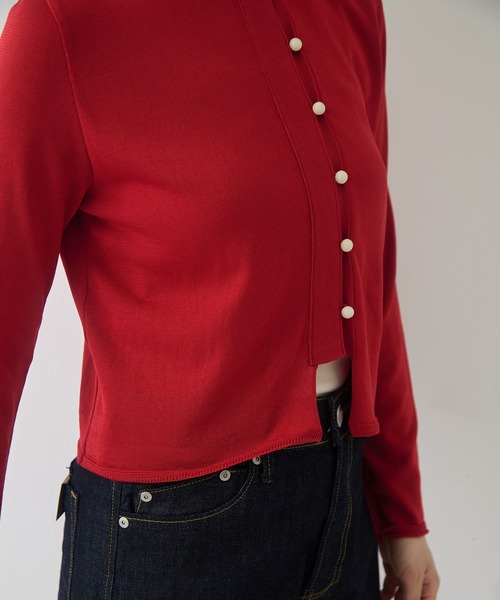 TAN（タン）の「[TAN/タン]EX. MULTI BUTTON KINT BLOUSE（ニット/セーター・レディース・レッド/ネイビー/アイボリー・FREE）」の17枚目の写真