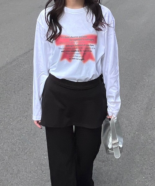 boemy(ボエミー)の「カラフルリボンレタリングロンT/長袖Tシャツ(Tシャツ/カットソー・レディース・ホワイト/A・MEDIUM/LARGE)」の2枚目の写真
