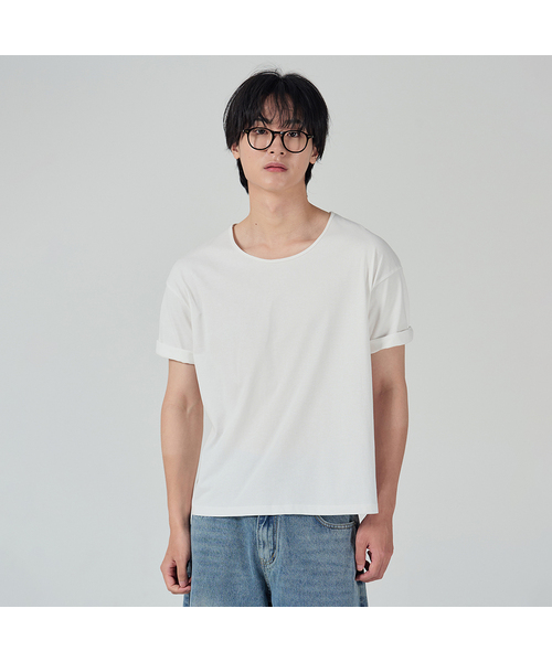 OWSA(オウサ)の「ソフトUネック無地半袖Tシャツ2カラー(Tシャツ/カットソー・メンズ・ホワイト/ブラック・LARGE/MEDIUM)」の2枚目の写真