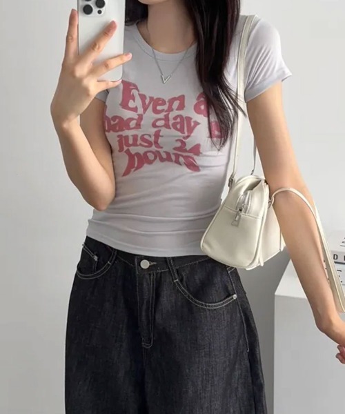 Emilie(エミリー)の「フロントロゴ 半袖Tシャツ(Tシャツ/カットソー・レディース・グレー/カーキ/ブラック・FREE)」の7枚目の写真
