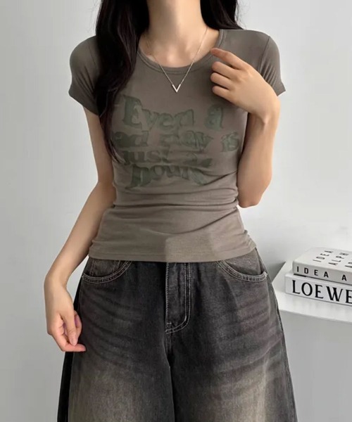 Emilie(エミリー)の「フロントロゴ 半袖Tシャツ(Tシャツ/カットソー・レディース・グレー/カーキ/ブラック・FREE)」の16枚目の写真