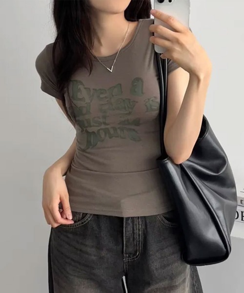 Emilie(エミリー)の「フロントロゴ 半袖Tシャツ(Tシャツ/カットソー・レディース・グレー/カーキ/ブラック・FREE)」の18枚目の写真