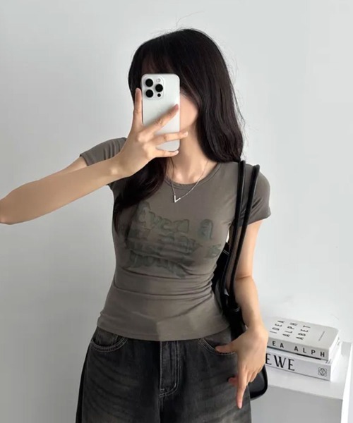 Emilie(エミリー)の「フロントロゴ 半袖Tシャツ(Tシャツ/カットソー・レディース・グレー/カーキ/ブラック・FREE)」の19枚目の写真