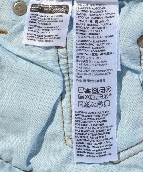 Levi's(リーバイス)の「Levi's/リーバイス 501(R) ORIGINAL ジーンズ FOR WOMEN ミディアムインディゴ(デニムパンツ・レディース・インディゴブルー・27inch/26inch/25inch/24inch/28inch/23inch)」の15枚目の写真