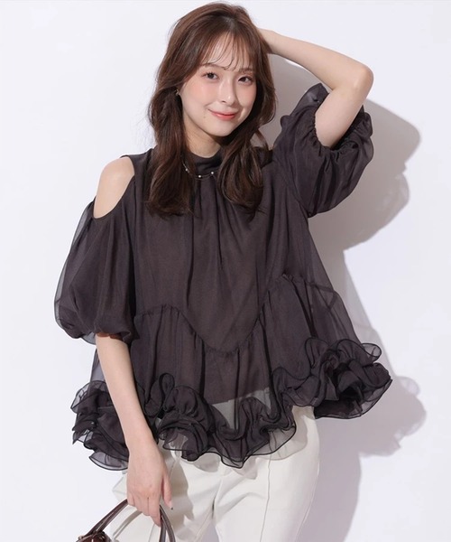 Mystrada(マイストラーダ)の「裾フリルブラウス(シャツ/ブラウス・レディース・ピンク/オフホワイト/ブラウン・38/36)」の13枚目の写真