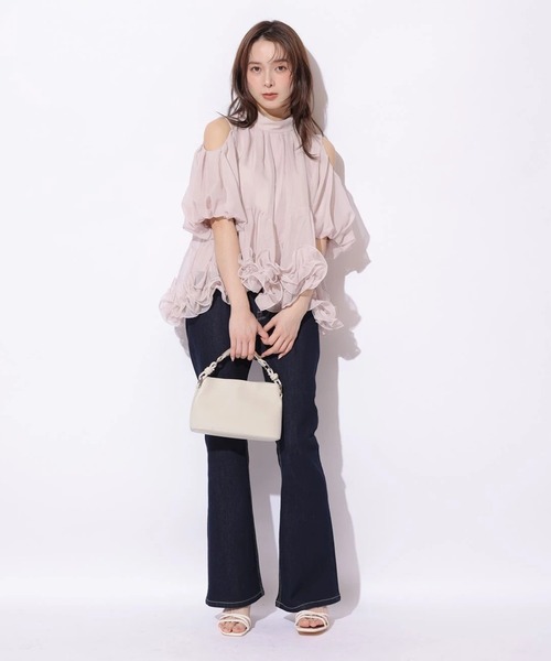 Mystrada(マイストラーダ)の「裾フリルブラウス(シャツ/ブラウス・レディース・ピンク/オフホワイト/ブラウン・38/36)」の4枚目の写真