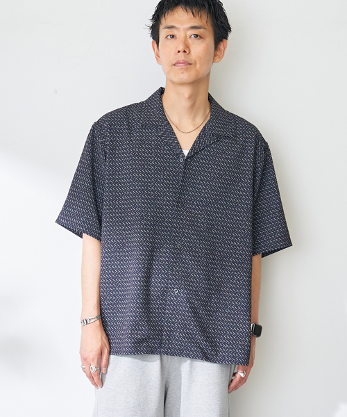 B.C STOCK(ベーセーストック)の「Assort Print S/Sシャツ(シャツ/ブラウス・メンズ・ブラック/ホワイト・LARGE/MEDIUM)」の14枚目の写真