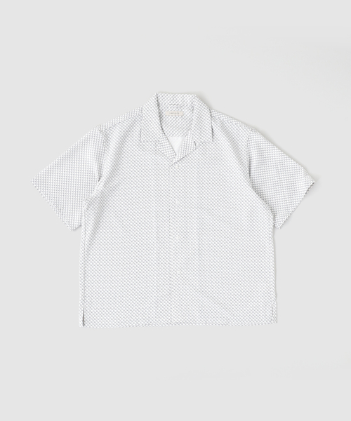 B.C STOCK(ベーセーストック)の「Assort Print S/Sシャツ(シャツ/ブラウス・メンズ・ブラック/ホワイト・LARGE/MEDIUM)」の22枚目の写真