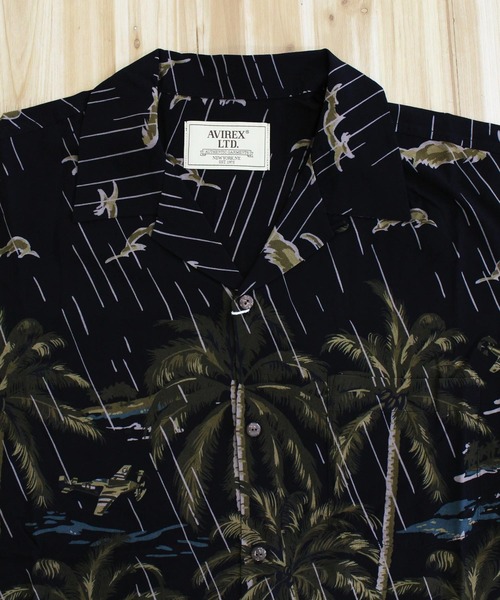 AVIREX(アヴィレックス)の「ALOHA SHIRT-STORMING PARTY-(シャツ/ブラウス・メンズ・ネイビー/ブラック・L/XL/M/XXL)」の4枚目の写真