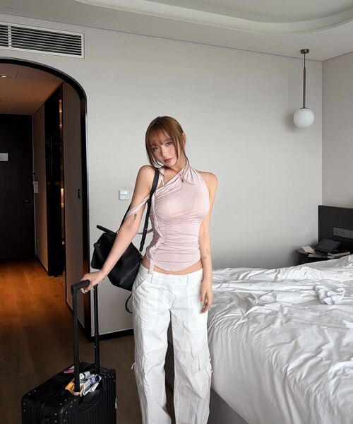 PLEASENOFOLLOW(プリーズノーフォロー)の「Hush Button Halter Sleeveless Top (Dusty Pink)(Tシャツ/カットソー・レディース・その他・FREE)」の7枚目の写真