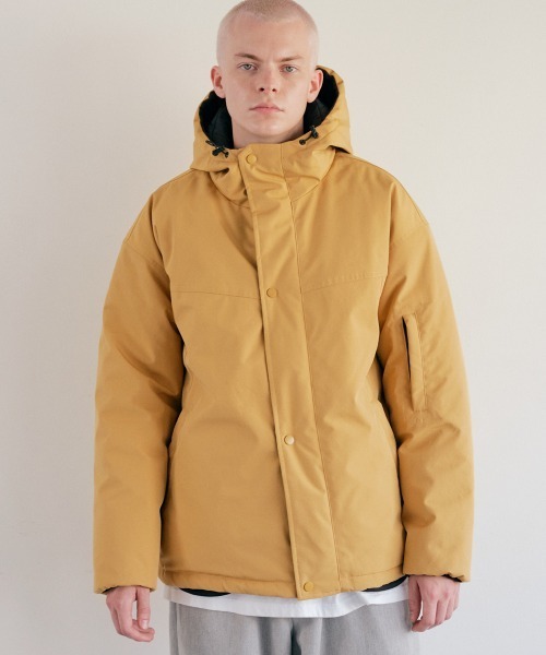 rehacer(レアセル)の「rehacer : Slant Padding Mt Jacket / スラント パッディング マウテンジャケット(マウンテンパーカー・メンズ・ブラック/イエロー/ネイビー・LARGE/MEDIUM/SMALL)」の9枚目の写真