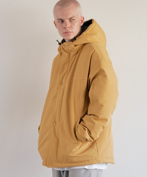 rehacer(レアセル)の「rehacer : Slant Padding Mt Jacket / スラント パッディング マウテンジャケット(マウンテンパーカー・メンズ・ブラック/イエロー/ネイビー・LARGE/MEDIUM/SMALL)」の11枚目の写真