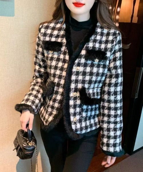 AMAJI（アマジ）の「千鳥格子柄 フリンジ ツイード ウールコート（その他アウター・レディース・ブラック・MEDIUM/LARGE/X-LARGE/SMALL）」の2枚目の写真