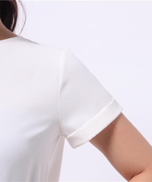 NATURAL BEAUTY BASIC（ナチュラルビューティーベーシック）の「バックリボンブラウス（シャツ/ブラウス・レディース・ホワイト系その他/ブラック/ダークベージュ・MEDIUM/SMALL）」の10枚目の写真