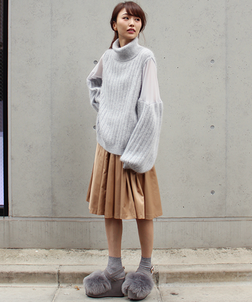 MICOAMERI(ミコアメリ)の「シースルーコンビタートルニット(ニット/セーター・レディース・グレー/ホワイト/ピンク・FREE)」の9枚目の写真