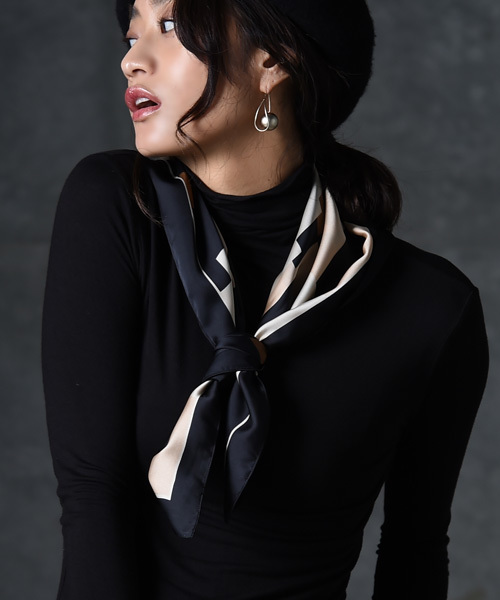 amorous insense（アモラスインセンス）の「モードデザインスカーフ（バンダナ/スカーフ・レディース・ベージュ/ブラック・ﾌﾘ-）」の2枚目の写真