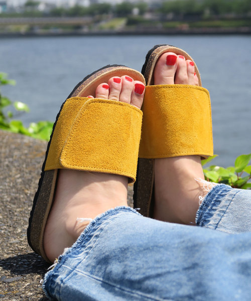 Sonia C（ソニアシー）の「甲深フットベッドサンダル（サンダル・レディース・トップグレー/シルバー/ブラック/キャメル/ホワイト/ブラック系その他/オレンジ/グレー系その他/ゴールド/ラベンダー・36/38/39/37/35）」の8枚目の写真