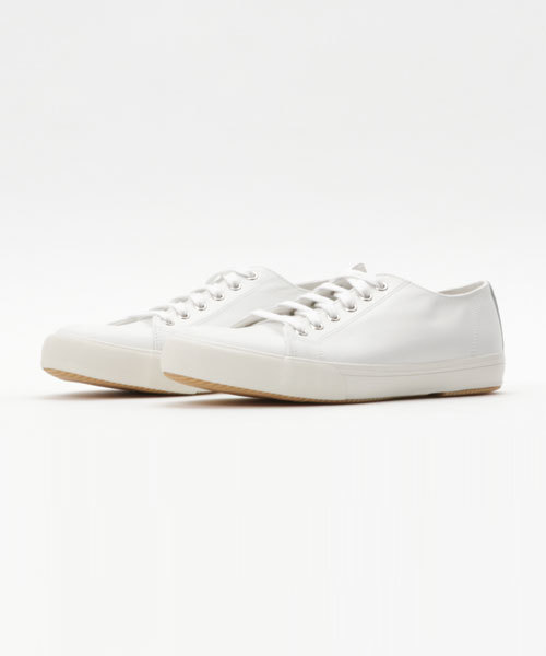 MARGARET HOWELL（マーガレットハウエル）の「SOFT LEATHER（スニーカー・レディース・ブラック/ホワイト・25.5/24.5/23.5）」の2枚目の写真